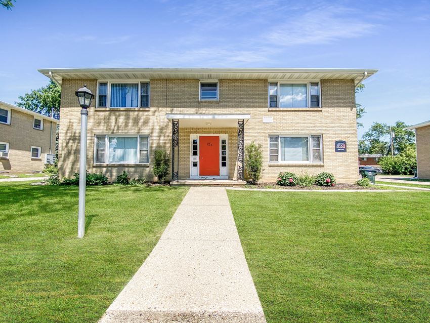 Badger Apartments, 902 W Badger Rd, Madison, WI RentCafe